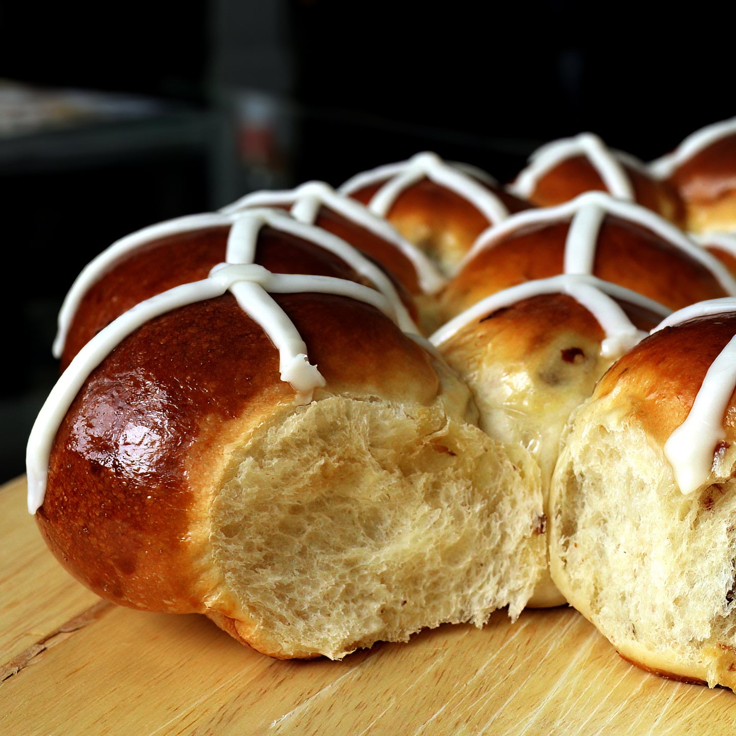 HOT CROSS BUNS